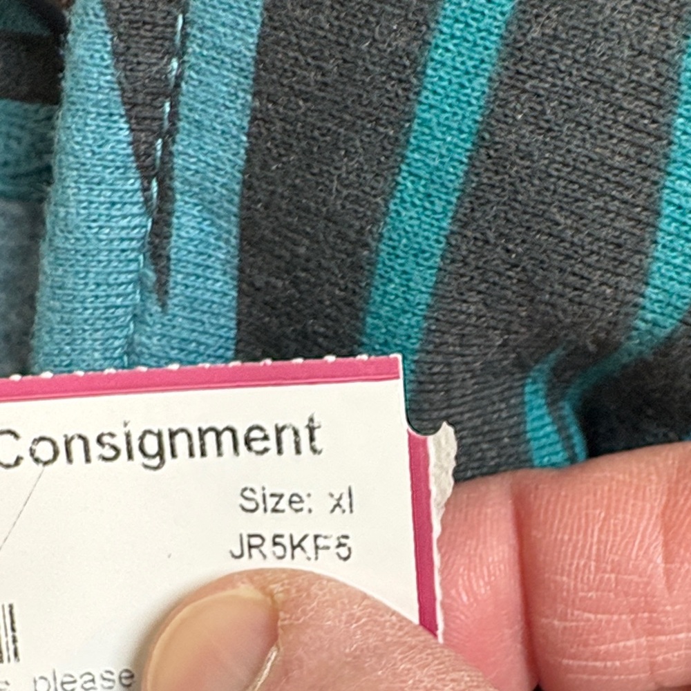 Ariat Teal and Black Patterned Pullover - image 3